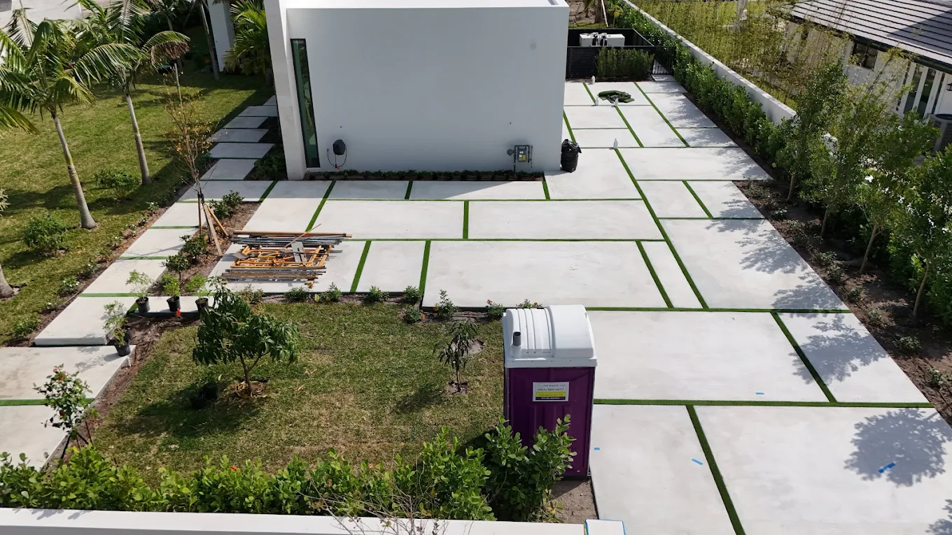 Synthetic turf installation in a Greater Houston backyard by Houston Turf Company
